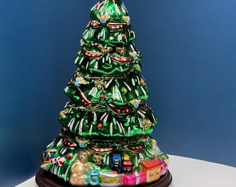 Thomas Pacconi Classics Hand-Blown Glass Christmas Tree. Collectible 2003