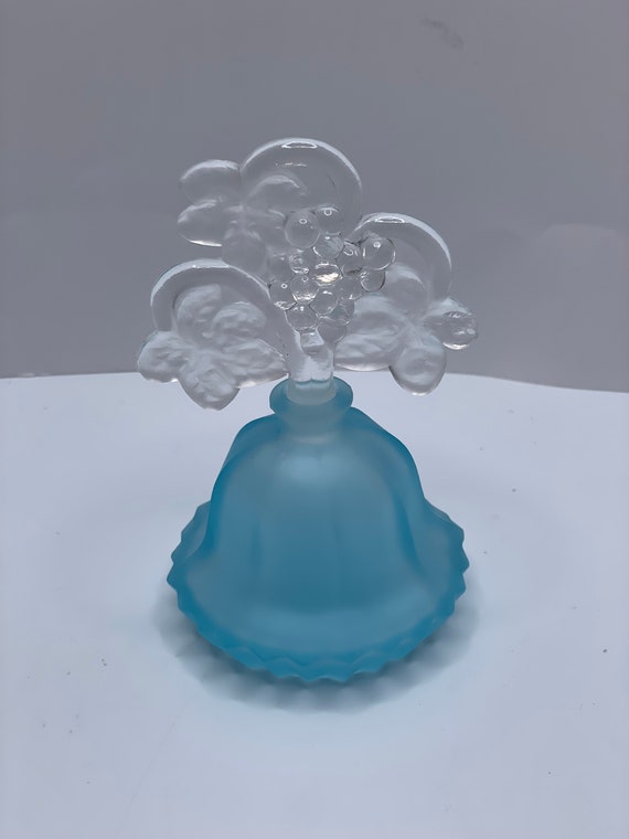 I W RICE & CO. Blue Satin Hand Blown Glass Perfum… - image 3