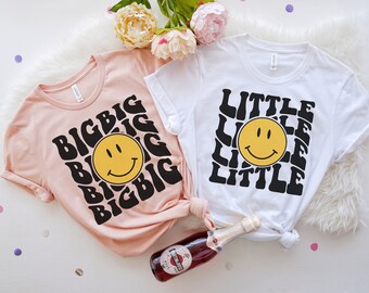 Big Little Sorority-shirts | Big Little-onthullingsshirts | Bijpassende studentenclubshirts | Oversized studentenclubshirt met ontwerp op de rug | Groot klein