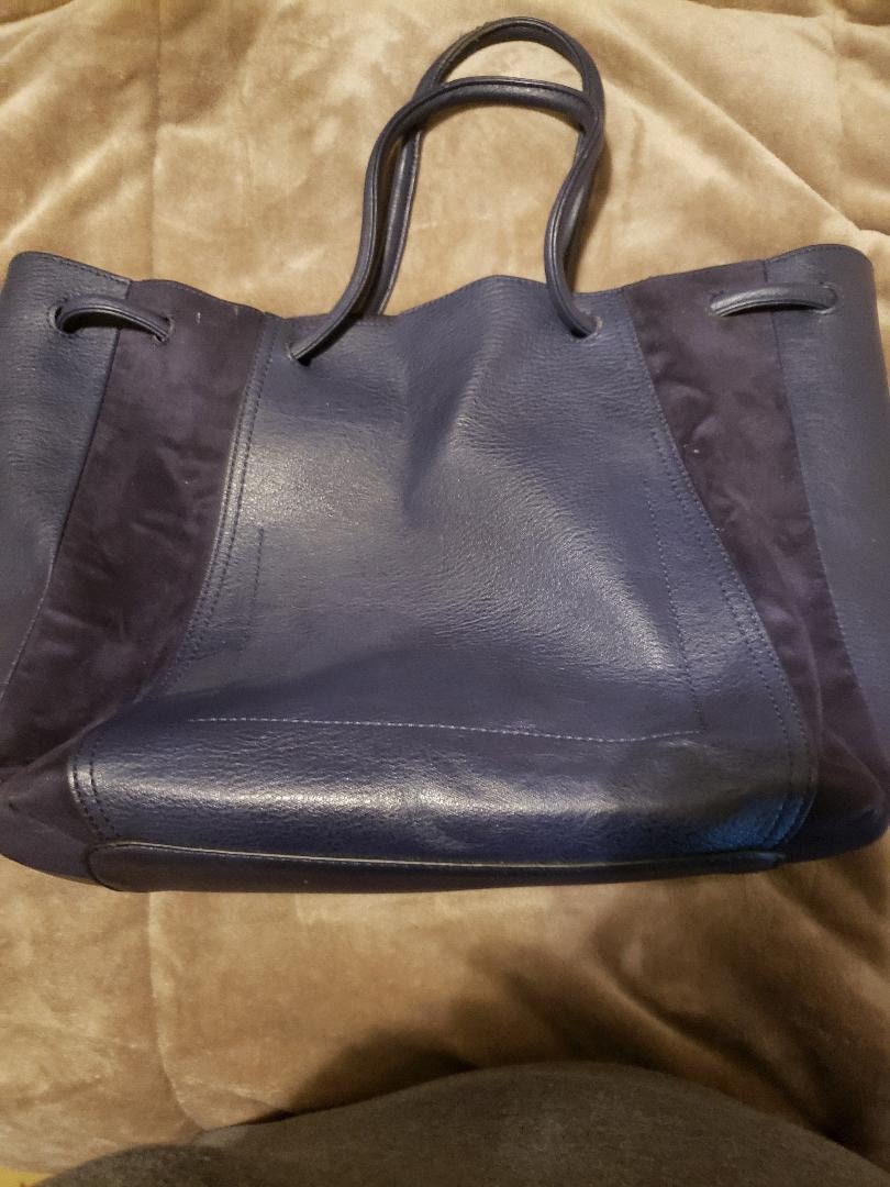 LC Lauren Conrad Candide Floral Crossbody Bag in 2023  Womens crossbody bag,  Blue crossbody purse, Crossbody bag
