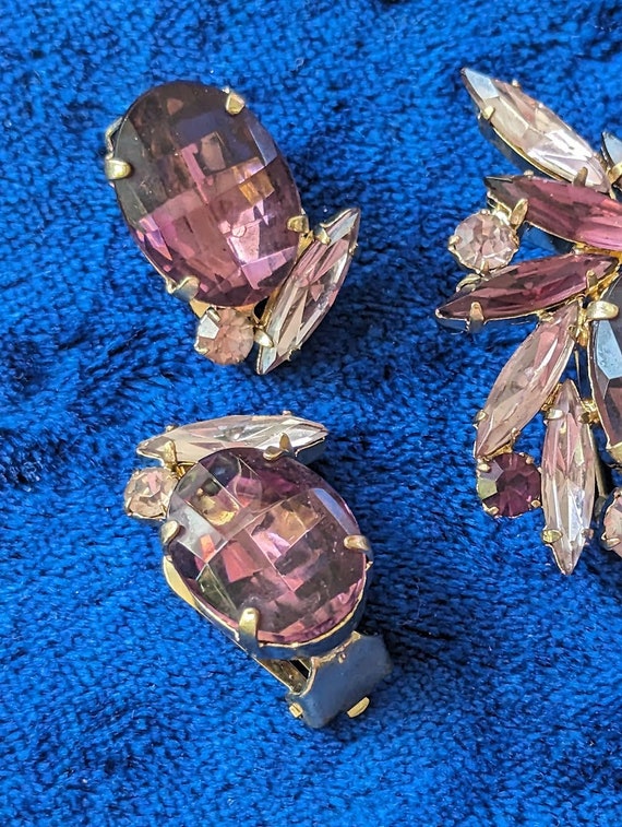 Vintage Purple Rhinestone Set Brooch and Earrings - image 3