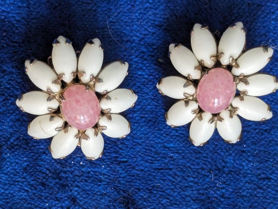 SAVE Vintage Weiss Earrings with Pink Cabochon Su… - image 1