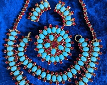 Hattie Carnegie Unsigned but Verified Red Rhinestone and Turquoise Blue Cabochon Grand Parure Necklace Bracelet Brooch Earrings
