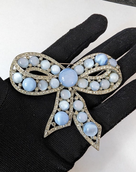 1940s Large Bow Pin Blue Moonglow Cabochons and R… - image 1