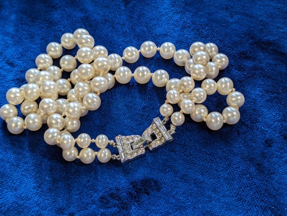 1950s Crown Trifari Double Strand Faux Pearls wit… - image 4