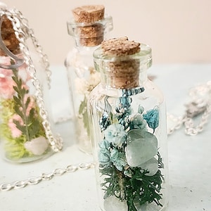 Jar necklace, fairy garden, cottagecore, boho jewelry, real flower necklace, unique jewelry, dried moss, crystals, ferns, flower jewelry