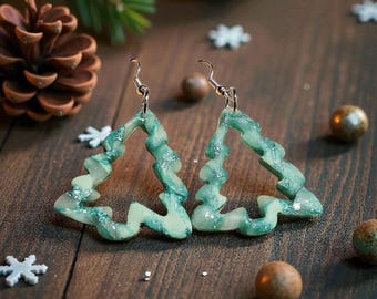 Christmas tree dangle earrings, dark and light green marble, polymer clay earrings, Christmas jewelry, tree, handmade accessories