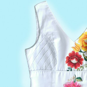 Beatiful Colorful Mexican Dress of Linen Hand Embroidery - Zazil Model - made by Mayan Artisans