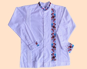 Guayabera for Men Mexican Traditional Shirt - Hand Embroidered for Men - Fathers Day Gift - Traditional Style Shirt - Filipina