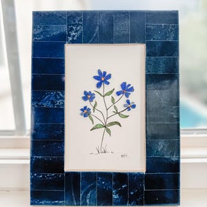 Forget-Me-Not Flowers/Sea Glass Flowers/Memorial Gift/Sea Glass Wall Art/Sea Glass Decor/Flower Art/Wife Gift/Remembrance gift/beach art