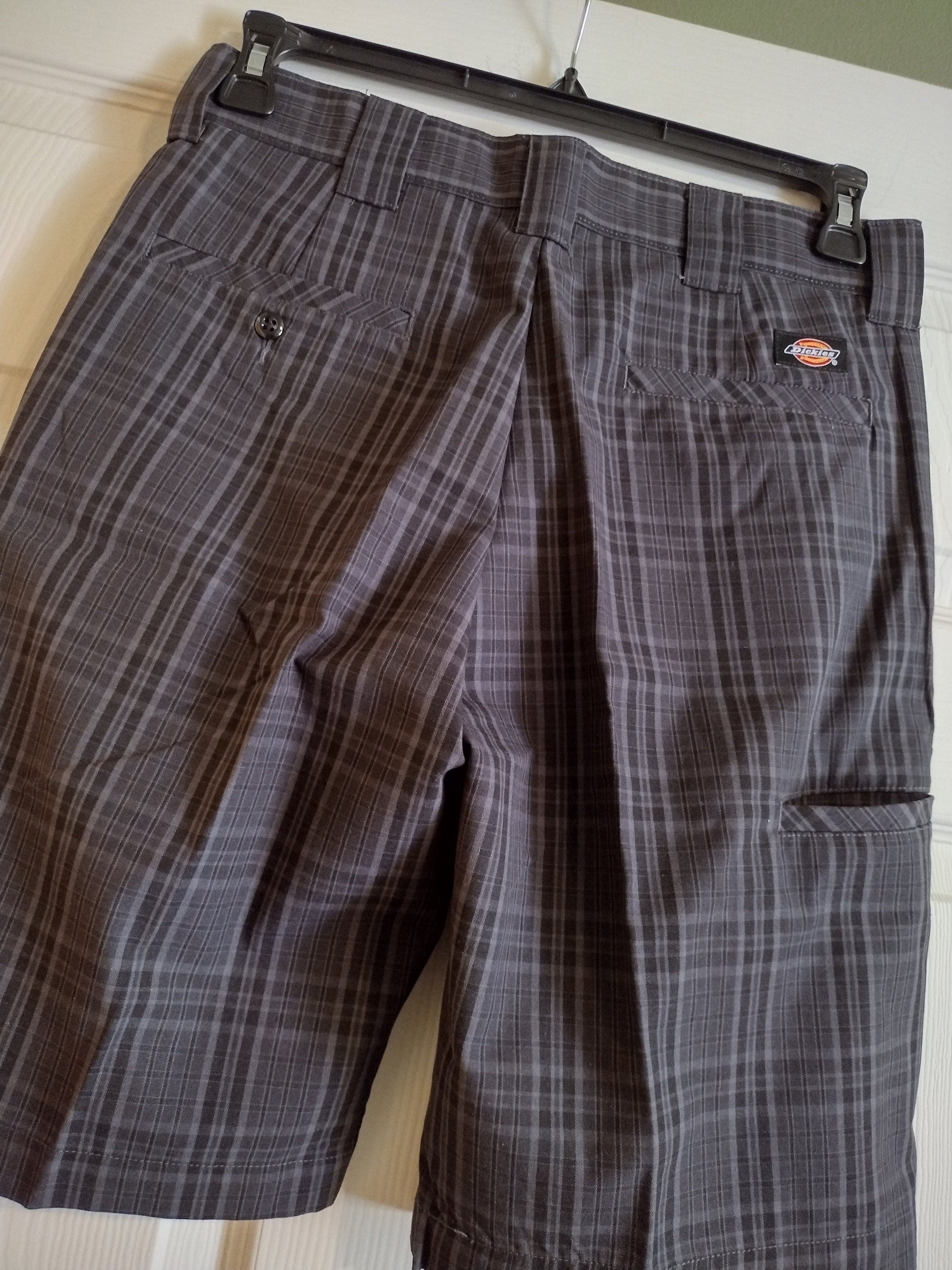 Dickies Men s Black Plaid Shorts Size 30 Etsy