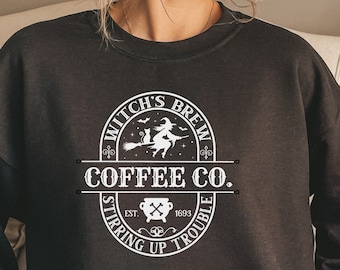 Le streghe preparano il maglione del caffè, la camicia del caffè autunnale, la camicia vintage di Halloween, il maglione di Halloween da donna, la camicia da strega, il maglione autunnale, le streghe preparano c