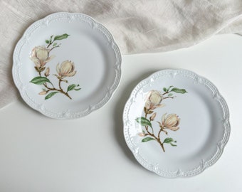 Par de platos laterales vintage, platos para cenar Hutschenreuther Viktoria, juego de 2 platos con patrón Magnolia, borde en relieve, hermoso borde adornado