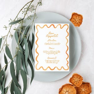 Pomarańczowy akwarelowy szablon menu obiadowego z krawędzią muszli, kręcone, kręcone akwarelowe menu, nowoczesne morelowe faliste, do druku, karta menu weselnego, 5x7