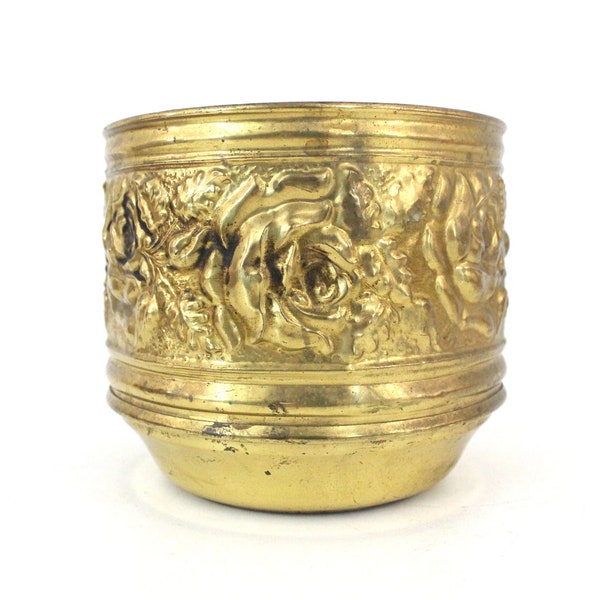 Lovely Vintage Brass Plant Pot with Embossed Floral Motifs, Made in England || Retro Round Metal Brass Planter / Jardiniere with Rose Motifs