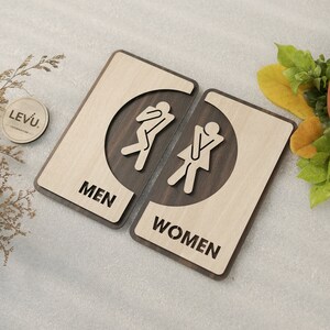 Letrero de baño de madera: Decoración para baños de hombres y mujeres
