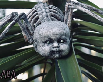 Muñeca OOAK con cabeza de araña esqueleto espeluznante, arte gótico de terror, muñeca de arte oscuro hecha a mano, espeluznante y linda, coleccionable