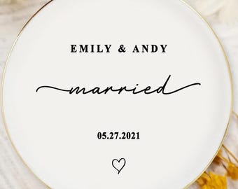 Wedding Gift for Couple, Custom Ring Dish, Personalized Jewelry Dish, Engagement Gift for Bride, Bridal Shower Gift, Couple Keepsake