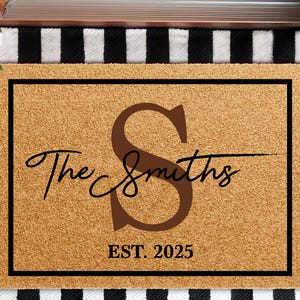 Housewarming Gift Home Decor, Personalized Door Mat with Family Name, Wedding Gift for Couples, Welcome Doormat New Home Custom Doormat