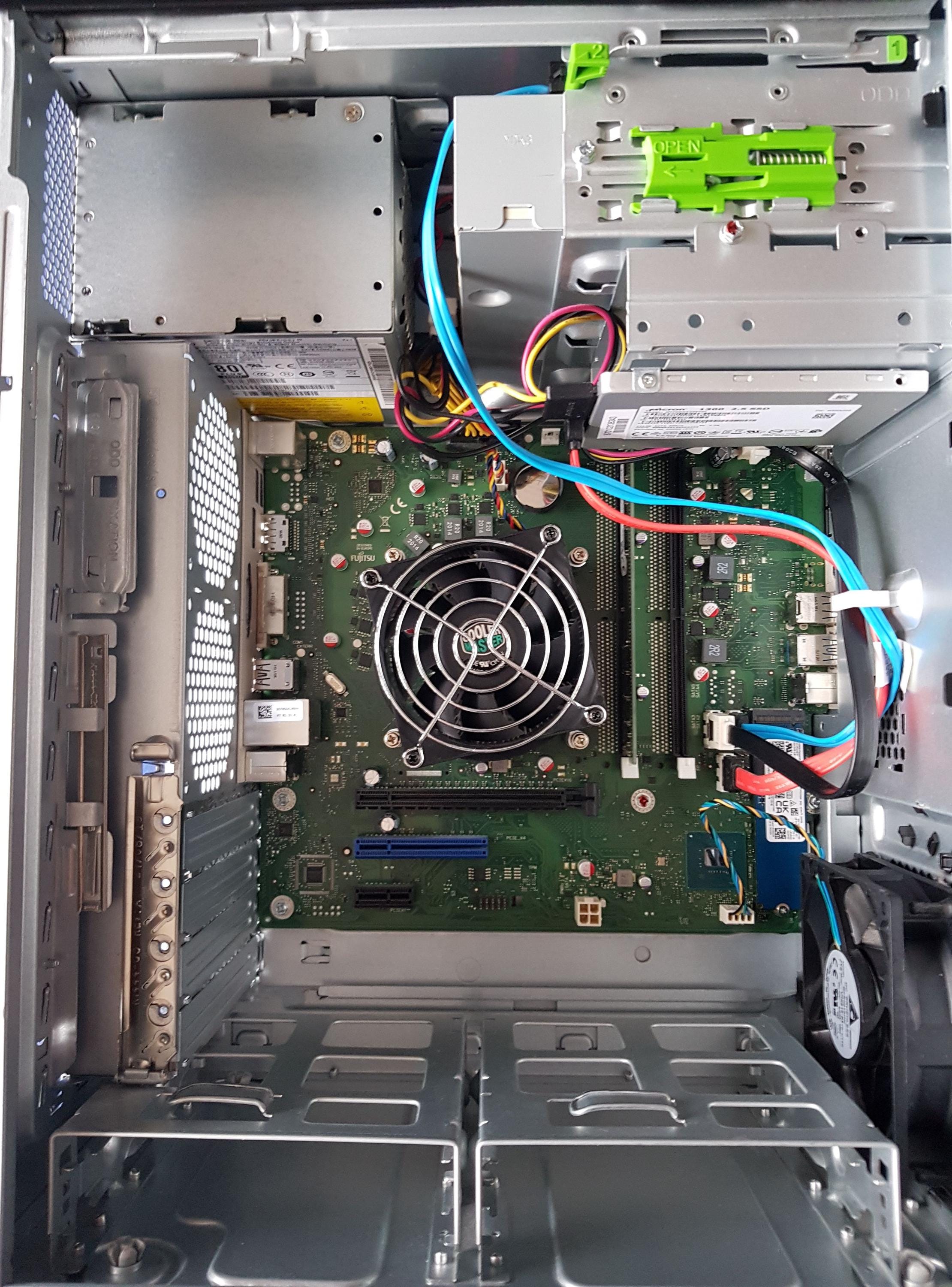 Fujitsu Esprimo P558/E85+, I3-9100, 8GB RAM, 2x SSD + DVD Fujitsu Esprimo P558/E85+, I3-9100, 8GB RAM, 2x SSD + DVD