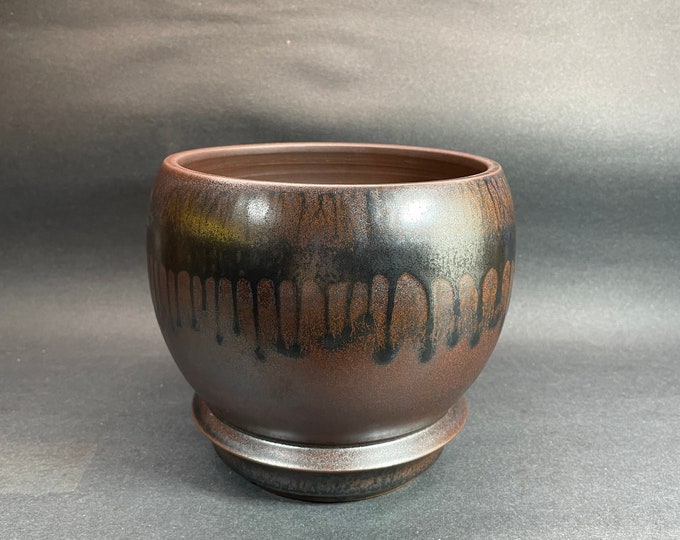 5.75inch W* 5.5inchH/ High quality handmade ceramic pottery/Succulent Pot/Handmade Pot/Caudex Pot/Ceramic Pot/Planters/Black Pots/Cactus Pot
