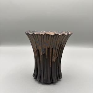 3,75 pulgadas de ancho x 4,25 pulgadas de alto / Maceta de cerámica hecha a mano de alta calidad / Maceta para suculentas / Maceta artesanal / Maceta de caudex / Maceta de cerámica / Jardinera / Maceta negra