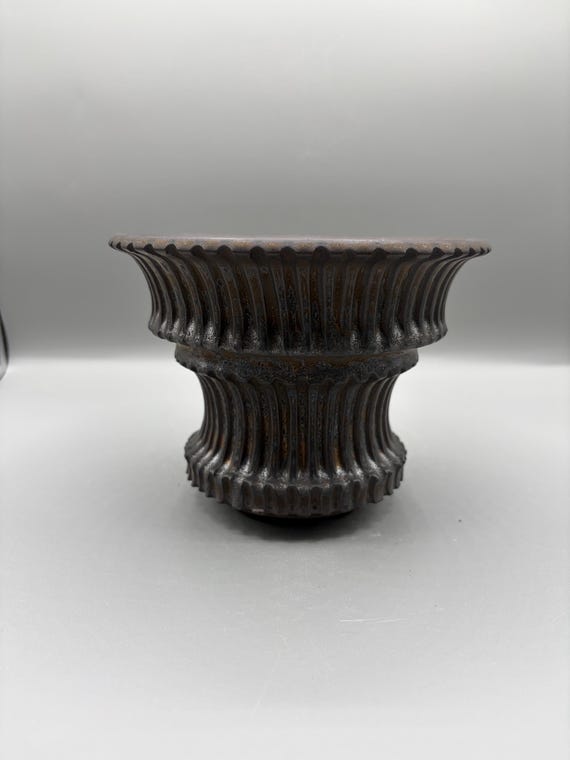 6 inch W* 3.75 inch H/ High quality handmade ceramic pottery/Succulent Pot/Handmade Pot/Caudex Pot/Ceramic Pot/Planter/Black Pot