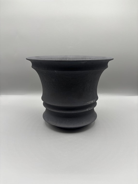 7 inch W* 5.75 inch H/ High quality handmade ceramic pottery/Succulent Pot/Handmade Pot/Caudex Pot/Ceramic Pot/Planter/Black Pot/Cactus Pot