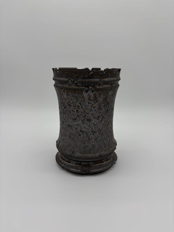 6 inch W* 9 inch H/ Rusted Metal Planter/ High quality handmade ceramic pottery/Succulent Pot/Handmade /Caudex Pot/Ceramic Pot/Bronze
