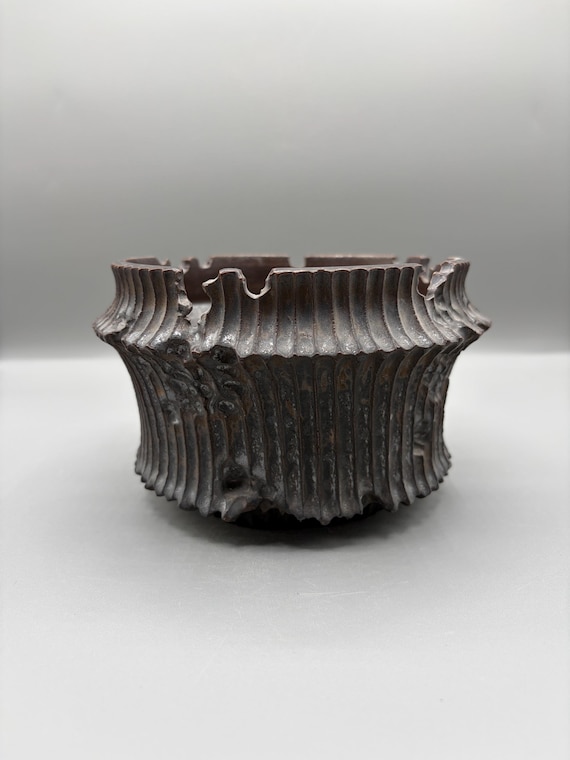 5.5 inch W* 4 inch H/ High quality handmade ceramic pottery/Succulent Pot/Handmade Pot/Caudex Pot/Ceramic Pot/Black Pot/Cactus Pot