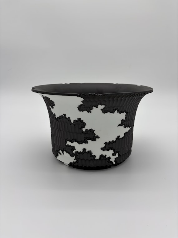 8.5 inch W* 5 inch H/ High quality handmade ceramic pottery/Succulent Pot/Handmade Pot/Caudex Pot/Ceramic Pot/Planter/Black and WhitePot