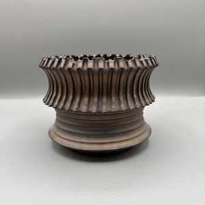 5.5 inch W* 4.5 inch H/ High quality handmade ceramic pottery/Succulent Pot/Handmade Pot/Caudex Pot/Ceramic Pot/Planter/Gold Pot