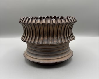 5.5 inch W* 4.5 inch H/ High quality handmade ceramic pottery/Succulent Pot/Handmade Pot/Caudex Pot/Ceramic Pot/Planter/Gold Pot