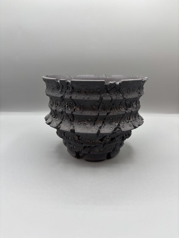 6 inch W* 4.75 inch H/ High quality handmade ceramic pottery/Succulent Pot/Handmade Pot/Caudex Pot/Ceramic Pot/Planters/Black Pot/Cactus Pot