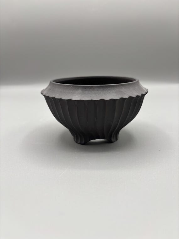 3.5 inch W* 2.5 inch H/ High quality handmade ceramic pottery/Succulent Pot/Handmade Pot/Caudex Pot/Ceramic Pot/Planter/Black Pot/Cactus Pot