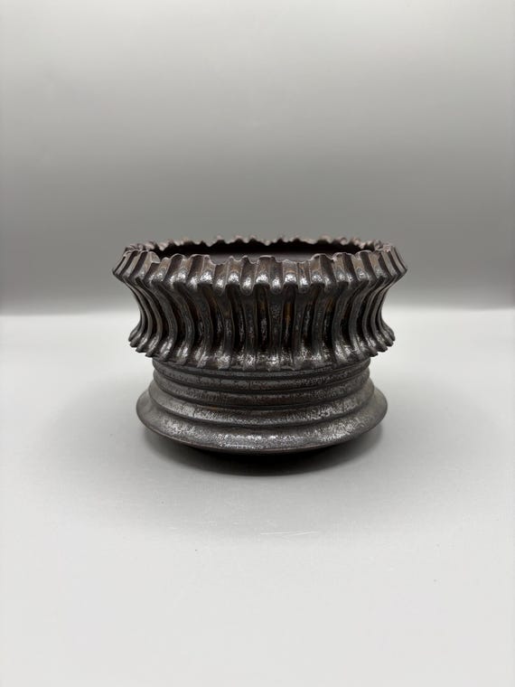 5.5 inch W* 3.5 inch H/ High quality handmade ceramic pottery/Succulent Pot/Handmade Pot/Caudex Pot/Ceramic Pot/Planter/Black Pot