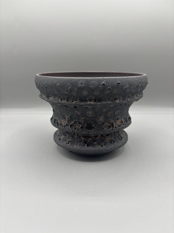 6 inch W* 4.25 inch H/ High quality handmade ceramic pottery/Succulent Pot/Handmade Pot/Caudex Pot/Ceramic Pot/Planters/Black Pots/Cactus