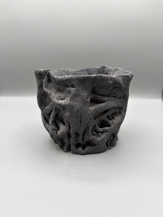 5 inch W* 4.5 inch H/ High quality handmade ceramic pottery/Succulent Pot/Handmade Pot/Caudex Pot/Ceramic Pot/Planter/Black Pot