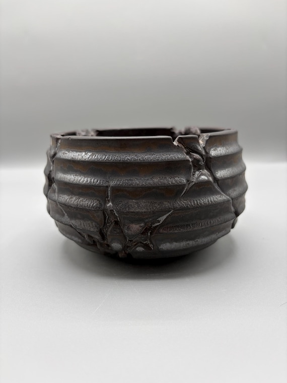 4.5 inch W* 3.25 inch H/ High quality handmade ceramic pottery/Succulent Pot/Handmade Pot/Caudex Pot/Ceramic Pot/Black Pot/Cactus Pot