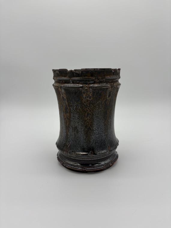 6 inch W* 8.75 inch H/ Rusted Metal Planter/ High quality handmade ceramic pottery/Succulent Pot/Handmade /Caudex Pot/Ceramic Pot/Bronze