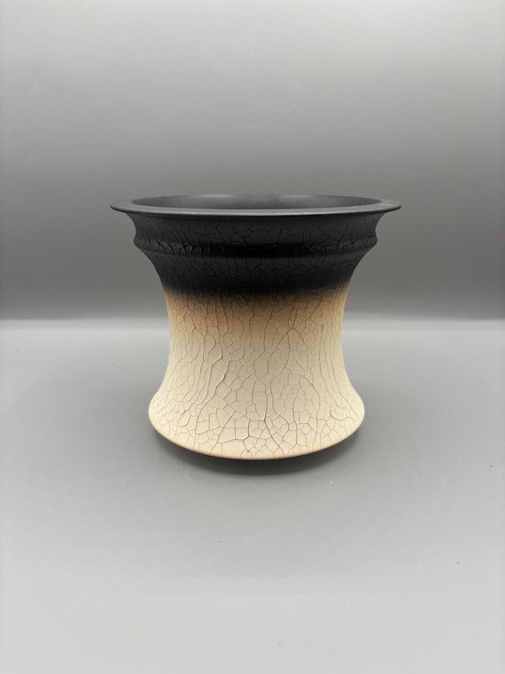 5.5 inch W* 5 inch H/ High quality handmade ceramic pottery/Succulent Pot/Handmade Pot/Caudex Pot/Ceramic Pot/Planter/Black Pot/Cactus Pot