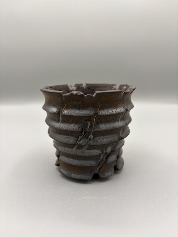 3.75 inch W* 3.5 inch H/ High quality handmade ceramic pottery/Succulent Pot/Handmade Pot/Caudex Pot/Ceramic Pot/Planter/Black Pot