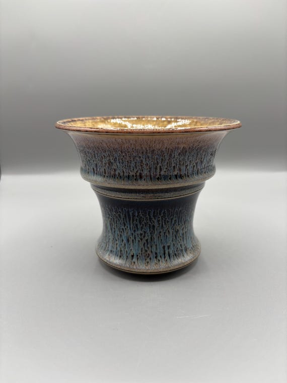 5.25 inch W* 4.5 inch H/ High quality handmade ceramic pottery/Succulent Pot/Handmade Pot/Caudex Pot/Ceramic Pot/Planter/Black Pot