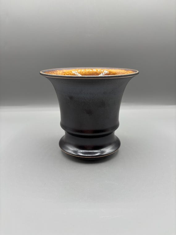 5 inch W* 4.5 inch H/ High quality handmade ceramic pottery/Succulent Pot/Handmade Pot/Caudex Pot/Ceramic Pot/Planter/Black Pot/Cactus Pot