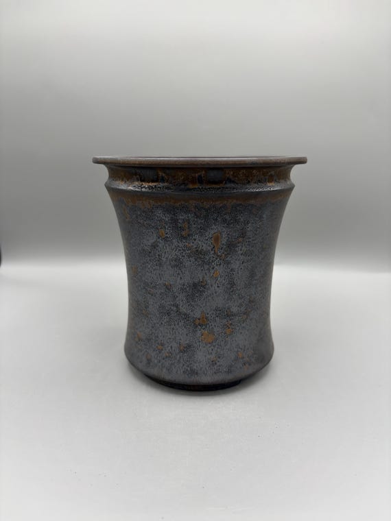 5 inch W* 5.75 inch H/ High quality handmade ceramic pottery/Succulent Pot/Handmade Pot/Caudex Pot/Ceramic Pot/Bronze/ Rusted Metal Planter