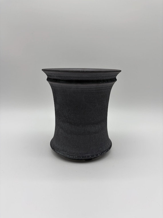 7.25 inch W* 8 inch H/ High quality handmade ceramic pottery/Succulent Pot/Handmade Pot/Caudex Pot/Ceramic Pot/Planter/Black Pot