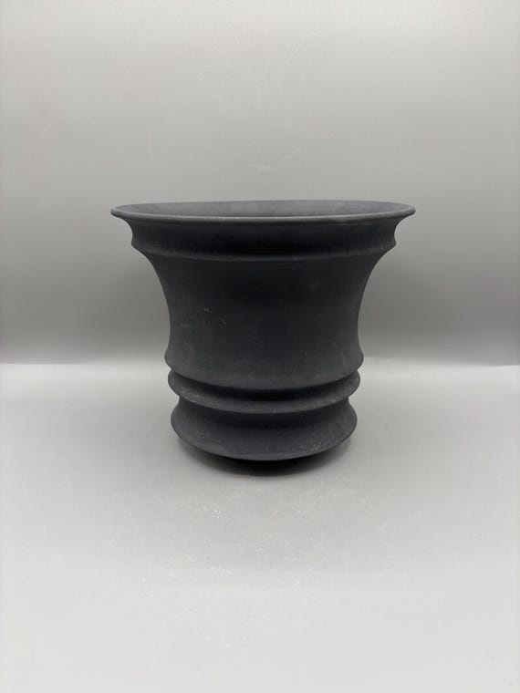 7 inch W* 6 inch H/ High quality handmade ceramic pottery/Succulent Pot/Handmade Pot/Caudex Pot/Ceramic Pot/Planter/Black Pot