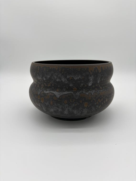 8.75 inch W* 6 inch H/ Rusted Metal Planter/ High quality handmade ceramic pottery/Succulent Pot/Handmade /Caudex Pot/Ceramic Pot/Bronze