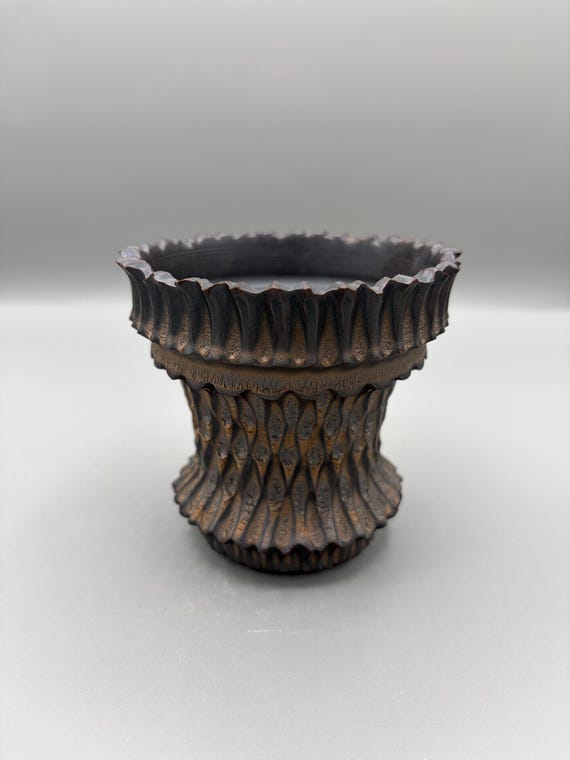 4 inch W* 4 inch H/ High quality handmade ceramic pottery/Succulent Pot/Handmade Pot/Caudex Pot/Ceramic Pot/Planter/Golden Pot