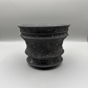 5.75 inch W* 4.5 inch H/ High quality handmade ceramic pottery/Succulent Pot/Handmade Pot/Caudex Pot/Ceramic Pot/Planter/Black Pot